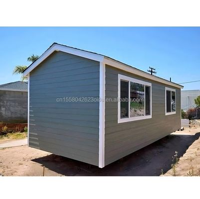Außenvorgefertigtes dreieckiges Dach aus Stahl Sandwich-Panel-Haus mit galvanisierten Quadratrohren aus Stahl Hauptstruktur