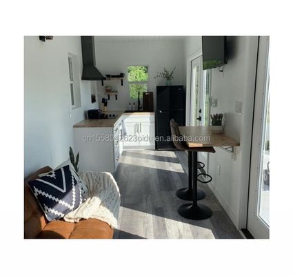 20ft 40ft Shipping Container Vorgefertigtes Haus für Carport mit Sandwich-Panel und galvanisierten Stahl Biegen 180g