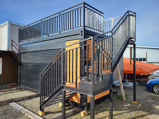 40 Fuß moderner, vorgefertigter, zweistöckiger Café-Bar Restaurant Fast-Food-Shop Kleiner Mini-Movable Outdoor-Kombinationsbehälter