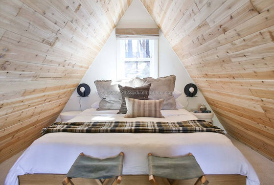 20ft oder 40ft Container Modern Design EU Dreiecksform Stahlkonstruktion Holzhäuser mit A-förmiger Stahlkonstruktion Rahmen Raum