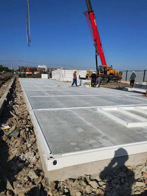 Temporäres Büro Hotelgeschäft Holzhäuser mit 50/75/100mm Wellen Sandwich-Panel Wand Moderner 20ft Schnellmontage Container