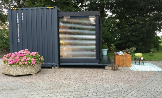 angepasste Farbe 20ft Versand Container Bar Fertighaus Schublade Typ Push-Pull Expansion Container Haus Wohnzimmer